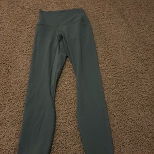 Lululemon align leggings 25” single lined size 2 in green ish grey